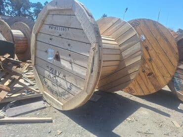 taxta material: Taxta kabel barabanları (kabel çarxları) Məhsul təsviri: - Material — 3