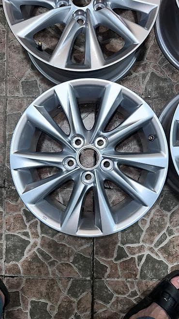 passat disk: İşlənmiş Disk Toyota R 16, 5 Boltlu — 4