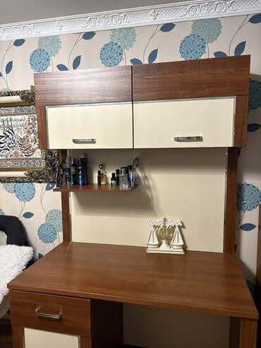 ayaqabl dolabl: Dolab-asılqan — 1