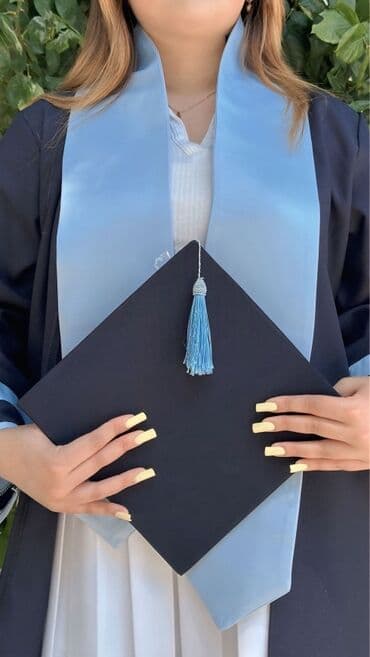 mezun qiz sekilleri: Məzunluq geyim dəsti - Rəng: Tünd göy manto və açıq mavi satən — 1