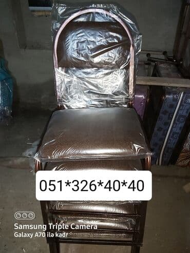 Masa və oturacaq dəstləri: Qonaq otağı üçün, Yeni, Açılan, Dördbucaq masa, 10 stul — 5