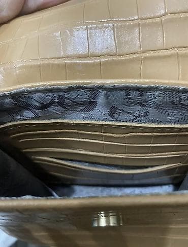 Сумки для инструментов: Bej rəngli qadın çantası – kroko fakturalı - Material: kroko — 5
