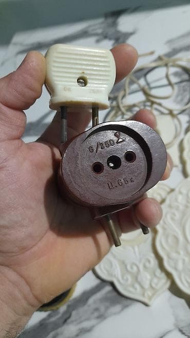 elektron metre: Məhsul: Sovet istehsalı elektrik aksesuarlarının kolleksiya dəsti — 5