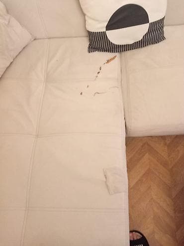 acılan divan: Divan acilan ve bazali + masa Cemi 220 azn.Divanin orta hissesinde — 5