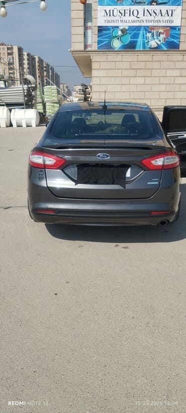 tək oturacaqlar: Ford Fusion: 1.5 l | 2016 il 200000 km Sedan — 10