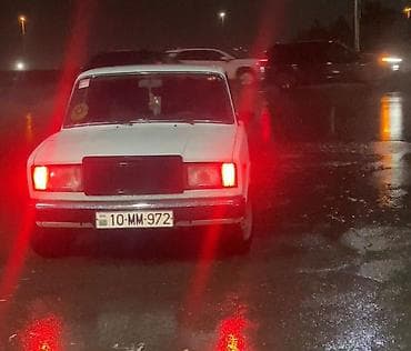 mini karavan: VAZ (LADA) 2107: 1.6 l | 2004 il 100 km Sedan — 6