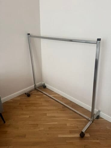 ən ucuz kombilər: Sadə, möhkəm və minimalistik geyim asqısı gündəlik istifadə üçün — 2