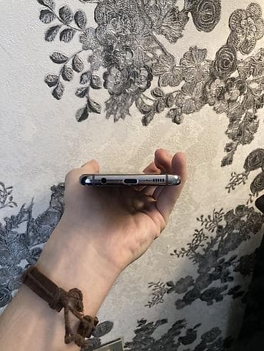 bluetooth usb: Samsung Galaxy S10, 128 ГБ, цвет - Черный, Беспроводная зарядка — 7