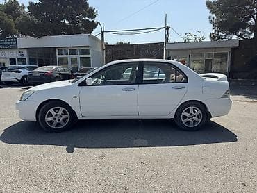 motorlar: Mitsubishi Lancer: 1.6 l | 2007 il 313000 km Sedan — 4