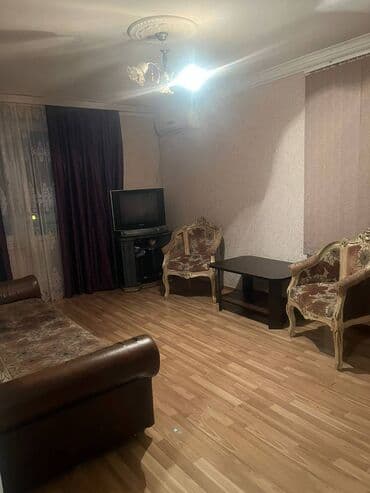 abşeron gənclər şəhərciyində 1 otaqlı evlər: Razində icra hakimiyyətinə yaxin 5 mertebeli binanın 4-cu — 1