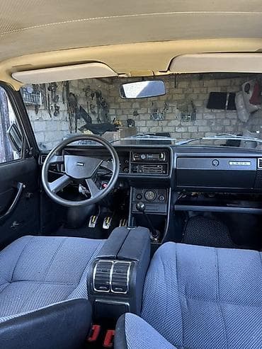 lada kalina 2008: Lada (Rusiya istehsalı) sedan - Kuzov: 4 qapılı sedan, gümüşü rəng - — 1