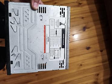 pioner maqintafon: Maqnitol, AUX — 2