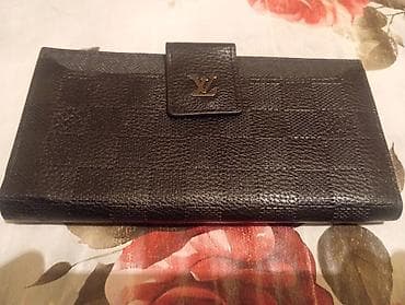 stüssy wallet: Qara rəngli iri ölçülü pulqabı/kartqabı - Material: teksturalı süni — 2