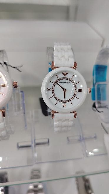 armani canta: Emporio Armani qadın saatları – zərif keramika kolleksiyası • Korpus — 9