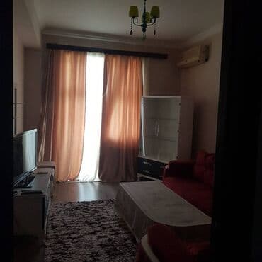 2 otaqlı mənzil vasitəçisiz: Hovsanda 10 mertebeli binanın 7-ci mərtəbəsində yerləşən ümumi sahəsi — 4