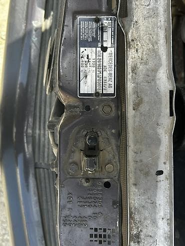 az avto: Mercedes-Benz 190: 2 l | 1992 il Sedan — 5