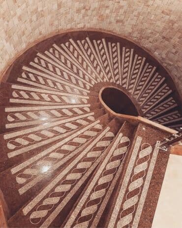Ремонт и строительство: Spiral formal pilləkənlər qəhvəyi rəngli mərmər pilləkənlərə və — 1