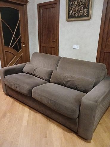 Tək divan satılır 170₼. Ölçü 2×1. Ünvan Nərimanov &Rumi E lalafo.az -da Tək divan satılır 170₼. Ölçü 2×1. Ünvan Nərimanov &Rumi E