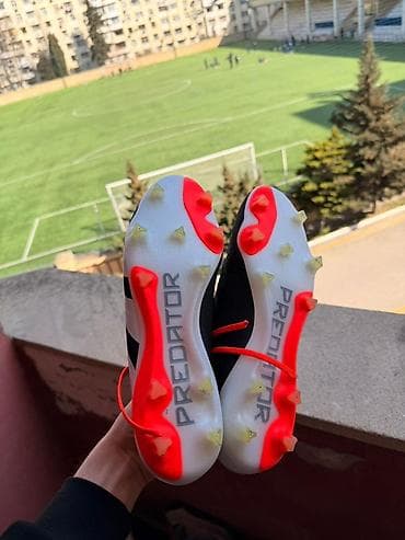 Butslar: Butslar Adidas, Ölçü: 44 — 1