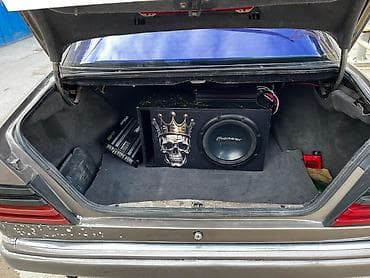 Aksesuarlar və tüninq: Mercedes-Benz E 200: 2 l | 1990 il Sedan — 8