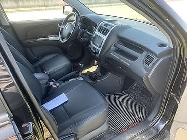 e 3 2: Kia Sportage: 2 l | 2008 il Ofrouder/SUV — 9