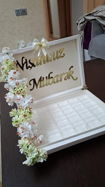 qutu satışı: Nişan üçün dekorativ şirniyyat/qızılgül qabı - Material: ağ rəngli — 4