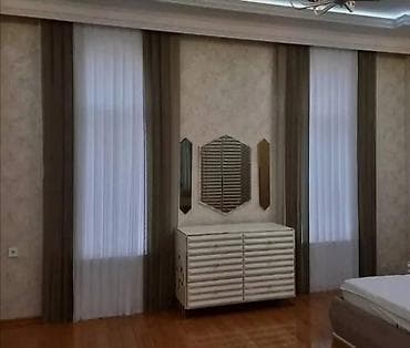 divar bezekleri: Lamel tül pərdə – interyerə müasir və səliqəli görünüş verən, yuxarı — 6