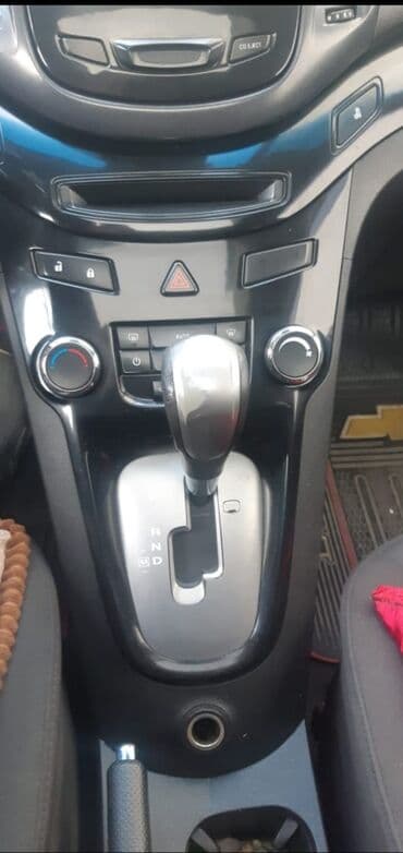 ekskavatör satışı: Chevrolet Orlando: 1.8 l | 2012 il 146000 km Van/Minivan — 15