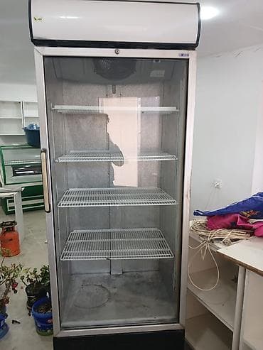 Ugur 80smlik su vitrin soyuducu 900 Azn. Unvan Xocasen. Shirin x.8585