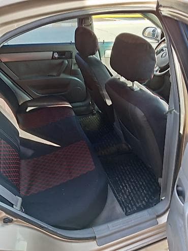 Nəqliyyat: Chevrolet Lacetti: 1.6 l | 2008 il 260000 km Sedan — 7