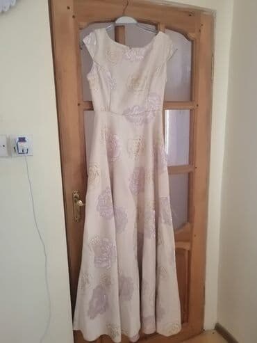 красивые платья на прокат в баку: 150 manata alınıb. 1 dəfə geyilib Toy nişan və ziyafət geyimi — 1