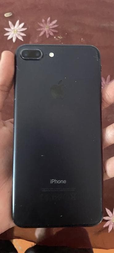 lalafo iphone 8 plus: IPhone 7 Plus, 32 GB, Jet Black, Barmaq izi — 2