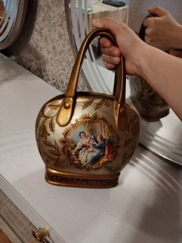 dekorativ gullər: Fransadan 1000manata almışam 300manata satıram içinə dekorativ gül — 1