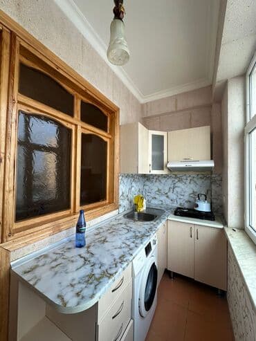 sumqayıt şəhəri tağıyev qəsəbəsində həyət və bina evləri: Xırdalan şəhəri Mühəndislik universitetinin yanında 2 otaq əşyalı — 6