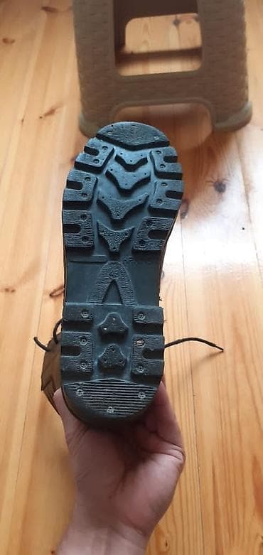 kisi ucun botlar: Botinka tezedir 35 manat olcusu 43 — 3