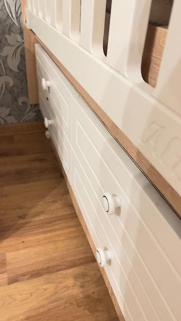 popit harda satilir: Bewik satilir 250 manat. Hecbir problemi yoxdu sadece cuzi siyrigi — 2