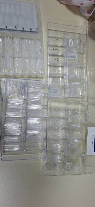 dirnaq qaynagi levazimatlari: Dırnaq ustasına işləməkçün lazım olan bütün növ bəzəklər tipsilər — 11