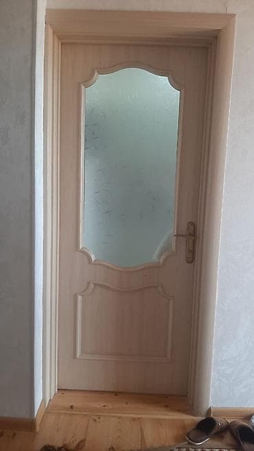 otax qapisi: Otaq qapısı – dekorativ şüşəli model - Material: ağac əsaslı panel — 2
