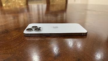 iphone 13 pro ikinci el: IPhone 15 Pro Max, 256 GB, Gümüşü, Face ID — 4