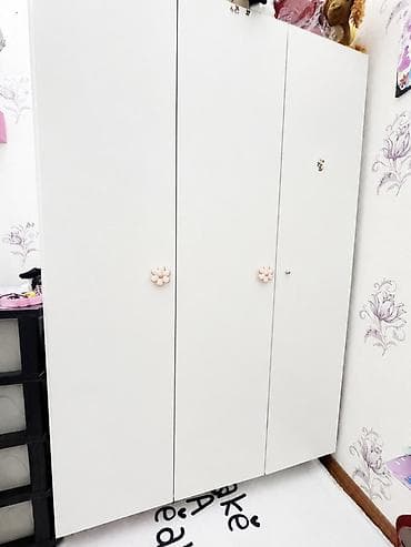 Ağ rəngli üçqapılı paltar şkafı - Minimalist dizayn, uşaq/yeniyetmə lalafo.az -da Ağ rəngli üçqapılı paltar şkafı - Minimalist dizayn, uşaq/yeniyetmə