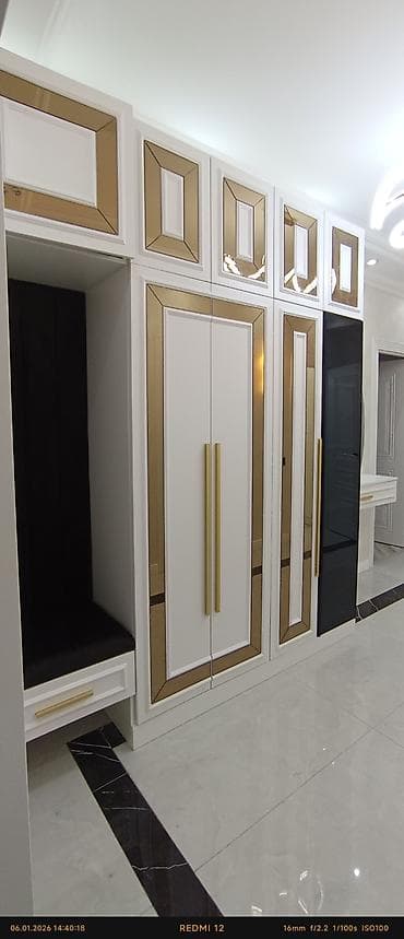 kravadlar: Klassik-modern üslubda dəhliz və yataq otağı üçün hazır mebel — 1