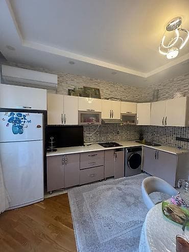 Metbex mebeli 250₼ .Uzerinde qaz,moyka aspiratr .Unvan 9 mrk &Rumi