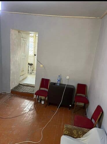 naximov kucesi: İcərişəhər metrosunan 300 m. məsafədə, Abdulla Şaiq 5 kücəsində — 4