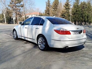 mersedes qapı: Hyundai Genesis: 3.8 l | 2010 il Sedan — 8