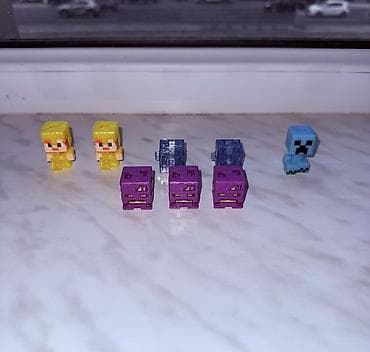 oyuncaqlar alemi: Kinder joy Minecraft satilir. Ededi - 4 azn Goy creeper ancaq barter — 1