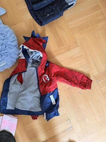 kurtka kisi: Uşaq geyimləri dəsti original!!! Burberry kurtka 100azn ayaqqabi — 9