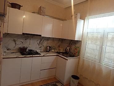 15mine evler: 3 otaqlı, 100 kv. m, Orta təmir — 10