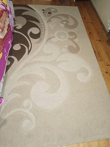 alon tekstil: Xalça – bej və qəhvəyi tonlarda naxışlı - Ölçü: təxminən 2 x 1,5 m — 4