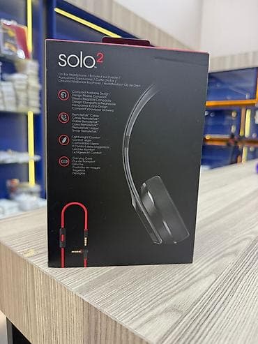 kalonka kabeli: Beats Solo2 on-ear qulaqlıq Xüsusiyyətlər: - Kompakt, yığıla bilən — 4