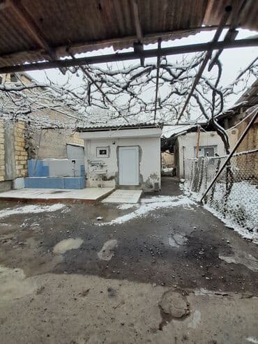 ağdaşda ev: 3 otaqlı, 295 kv. m, Kredit yoxdur, Təmirsiz — 3